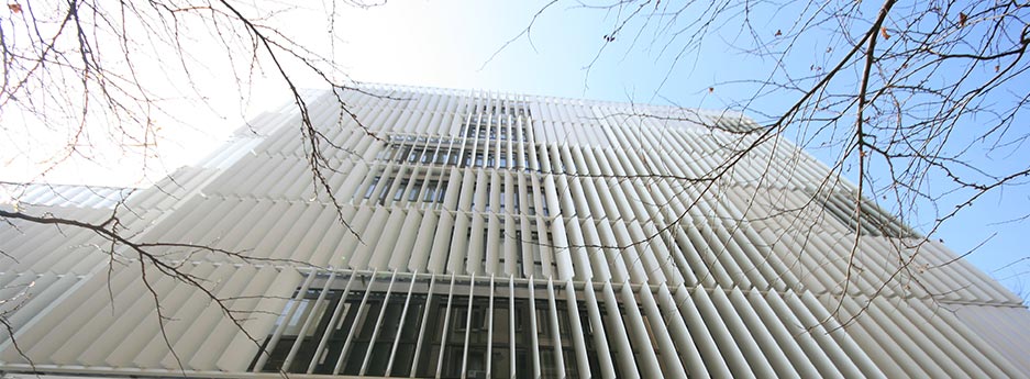 brise soleil orientable aluminium façade